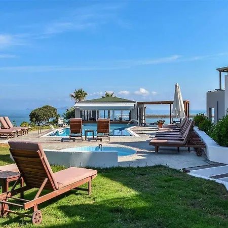 Blue Sky Hotel 4*